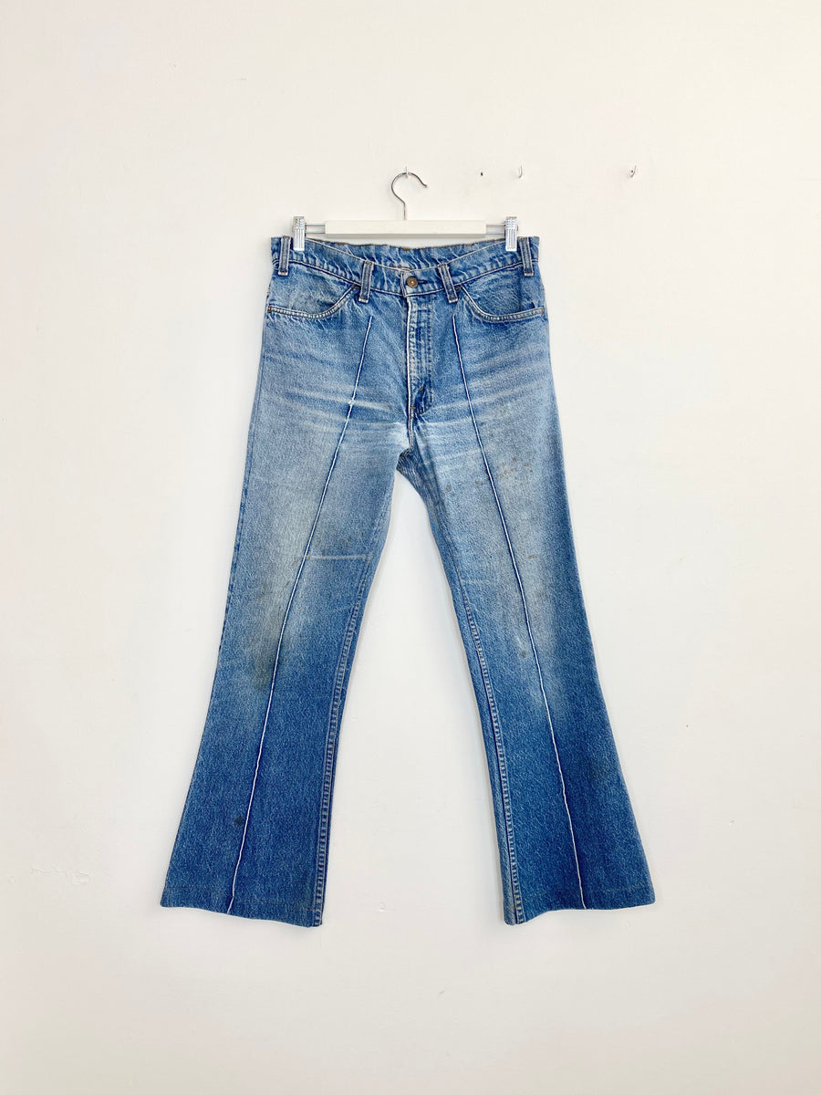 n.hollywood Levi