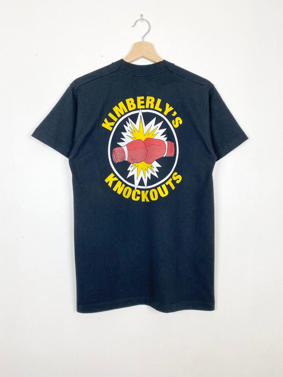 90s Kimberly's Knockouts t-shirt (S-M)